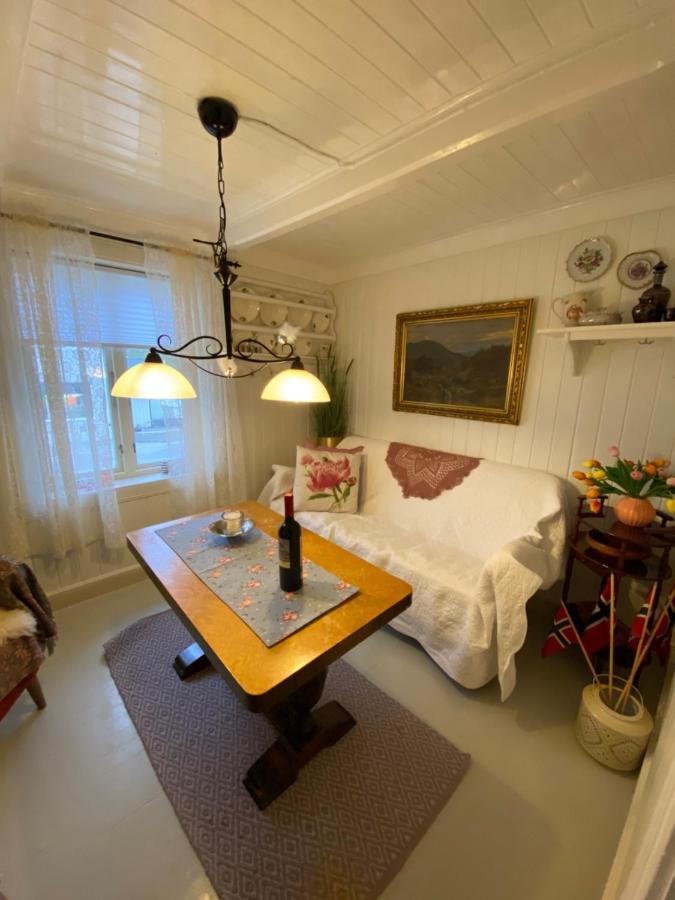 Nordlandshuset "Lottebakken", Ballstad In Lofoten Екстериор снимка