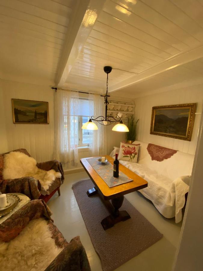 Nordlandshuset "Lottebakken", Ballstad In Lofoten Екстериор снимка